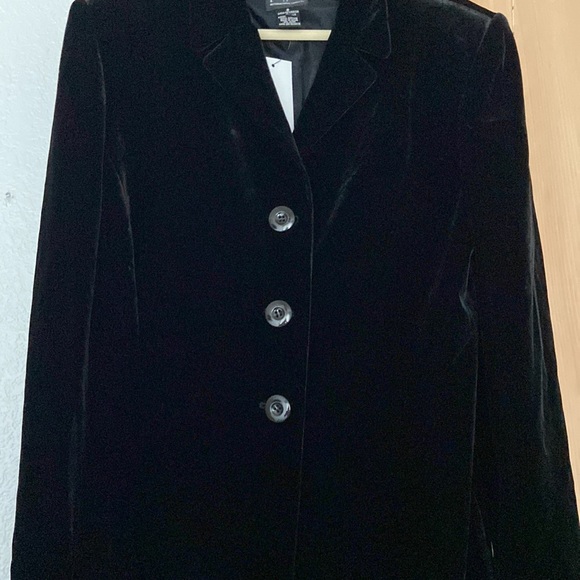 INC Spectacular Black Velvet Jacket. Beautiful. Size 8. - Picture 7 of 8